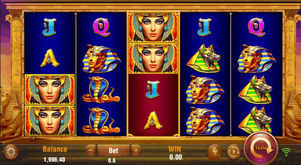 Golden Queen slot game screenshot