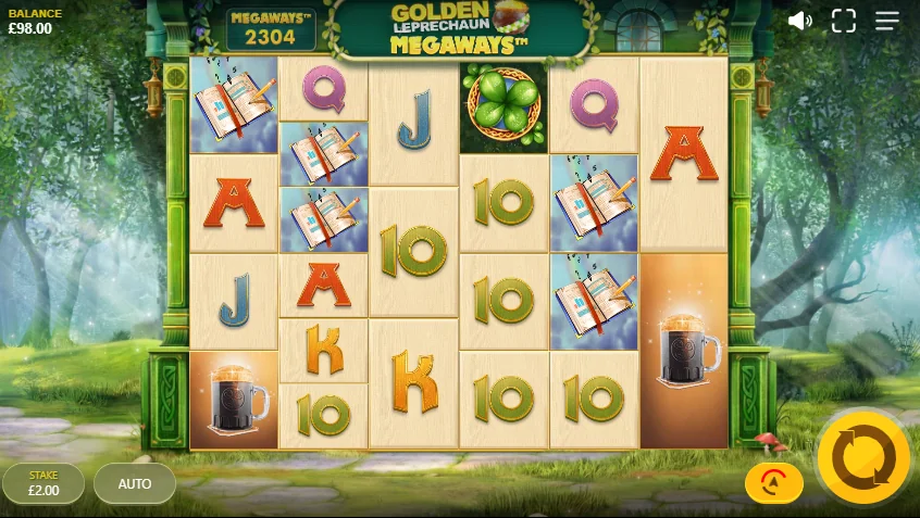 Golden Leprechaun Megaways slot game screenshot
