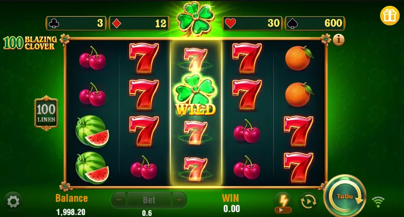 100 Blazing Clover slot game screenshot